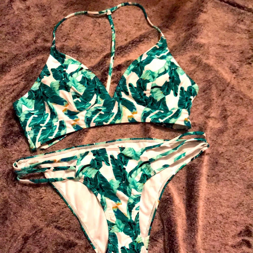 Bathing suit
